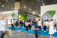 CIFF广州开幕首日直击: 迪欧集团“破茧”登场,新品牌迪欧S成全场焦点